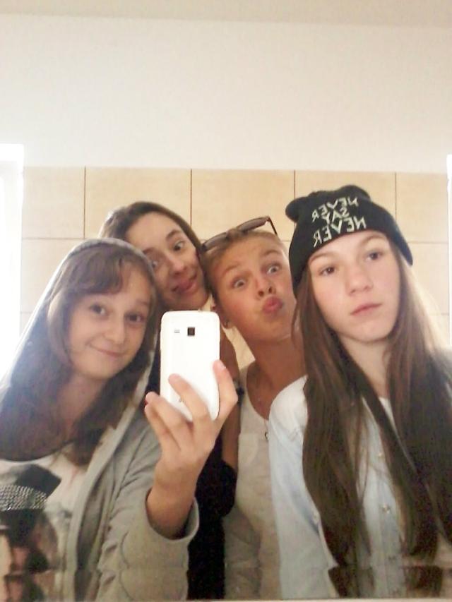Z dziewczynami ;*