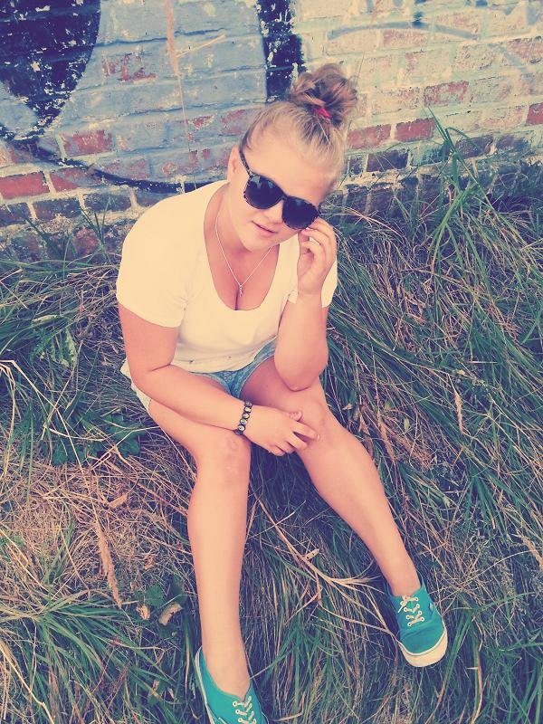 siemasz. ; *