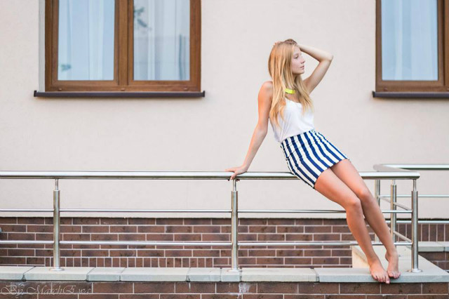 lady in a striped skirt ;P