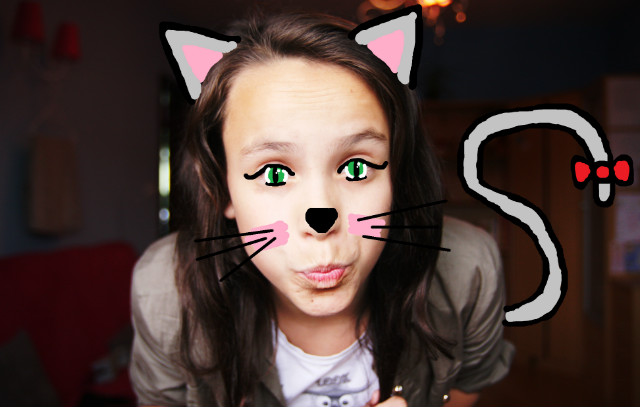 meow >.