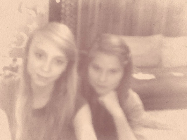Z Klaudi ;**
