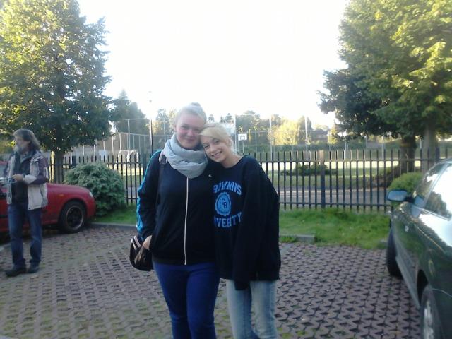 tskno trochu.