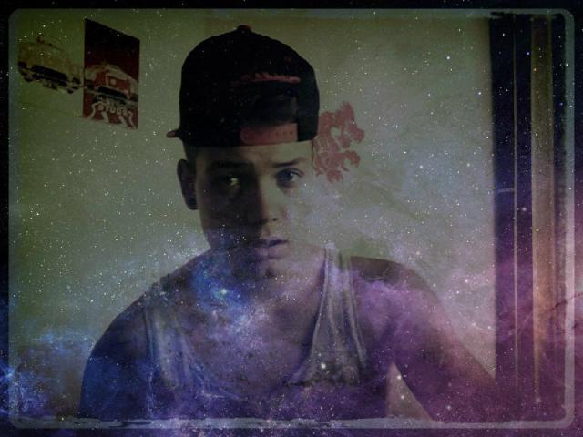http://ask.fm/Damiii98 
