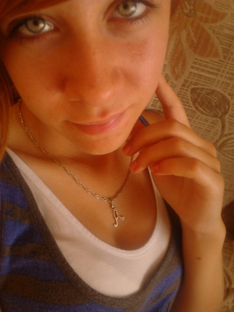 WEEKEND*>*