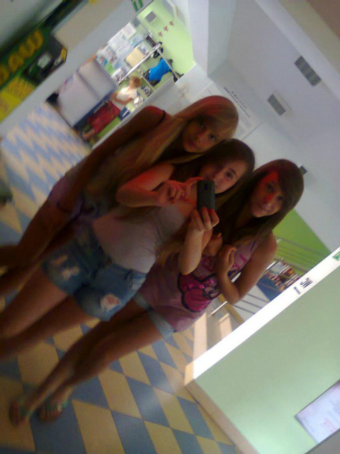 Eloo . 