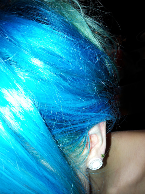 blue ;3