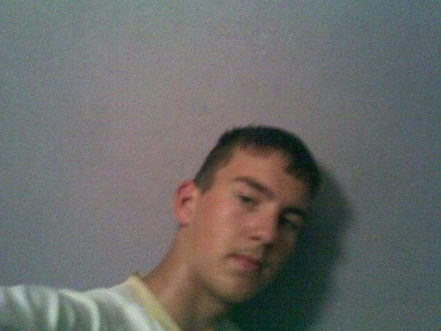 Ojoj Sonia:-* 