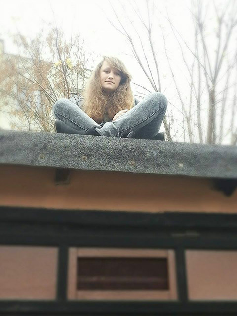 Nuda;/