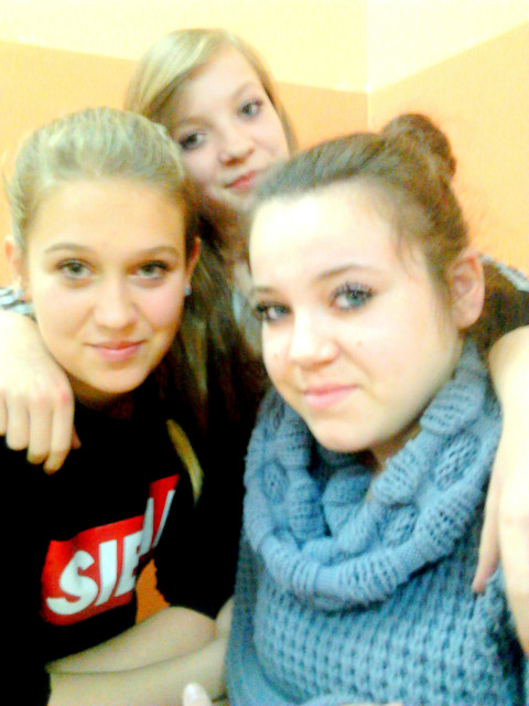 Z Debilami . ;**