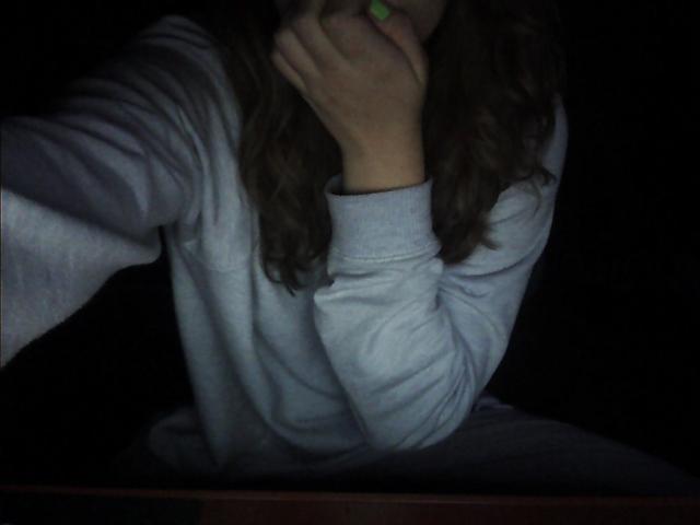 esgdfH