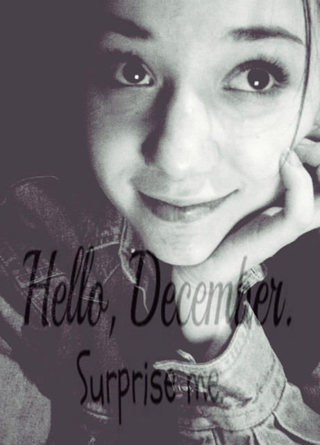 hello, decembrrr .