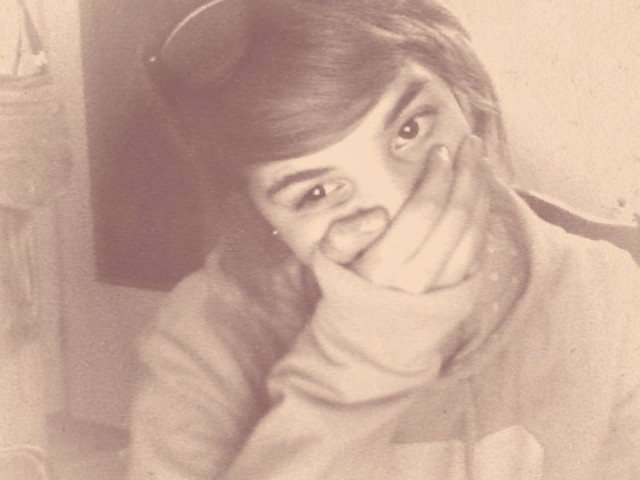 look through closed eyes