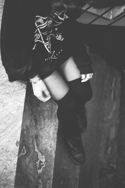 Hyh . ; /
