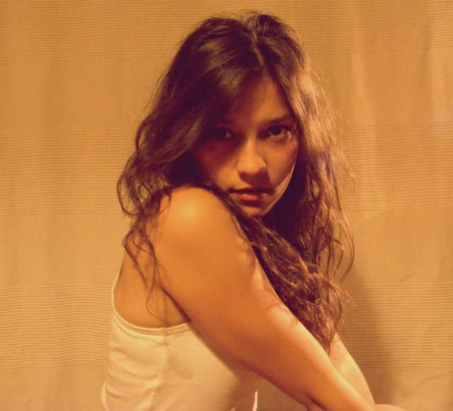 stare.
