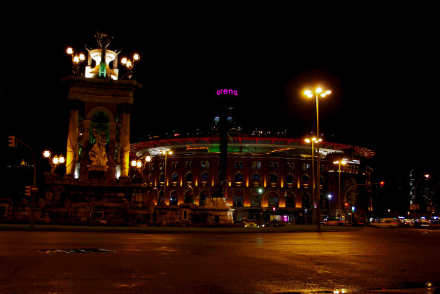 Arenas .