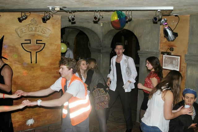 hahahah,nic