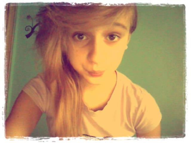 Plastikowa Barbie :C
