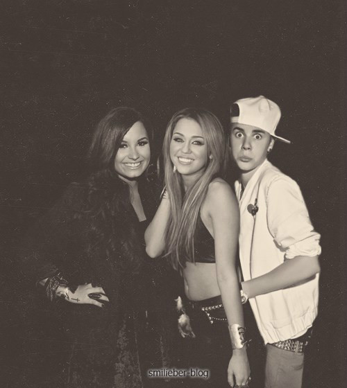 Demi, Miley, Justin 