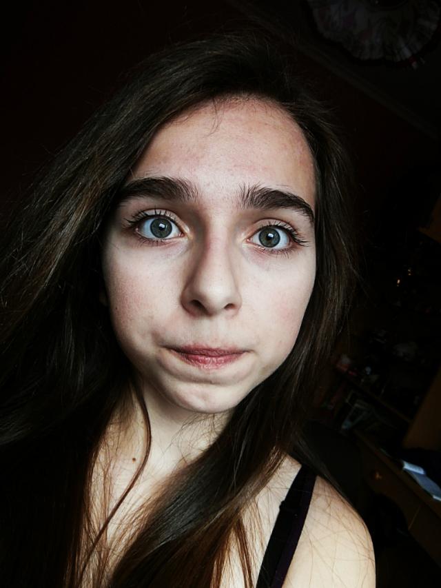 ;>