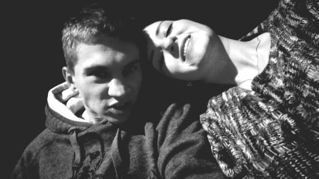 loveeeeee is in the air . x