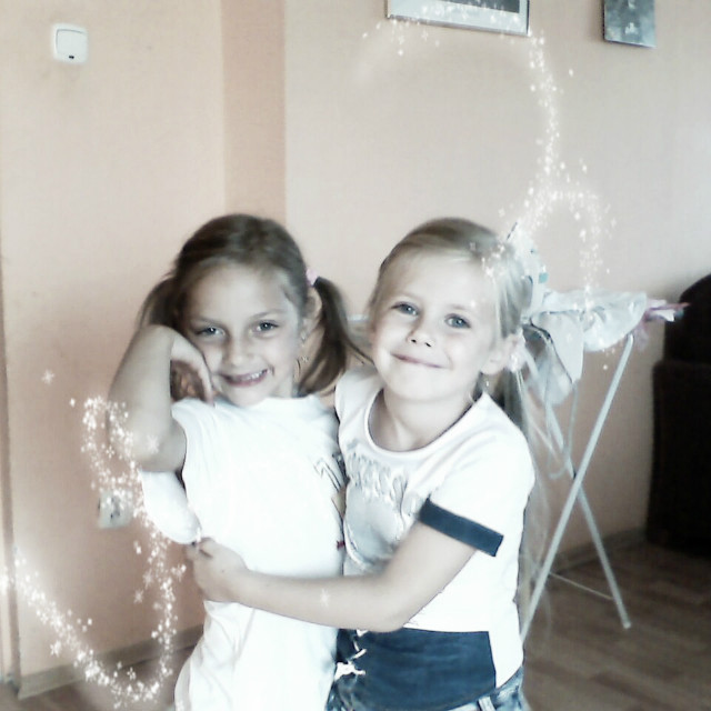 Sisters 
