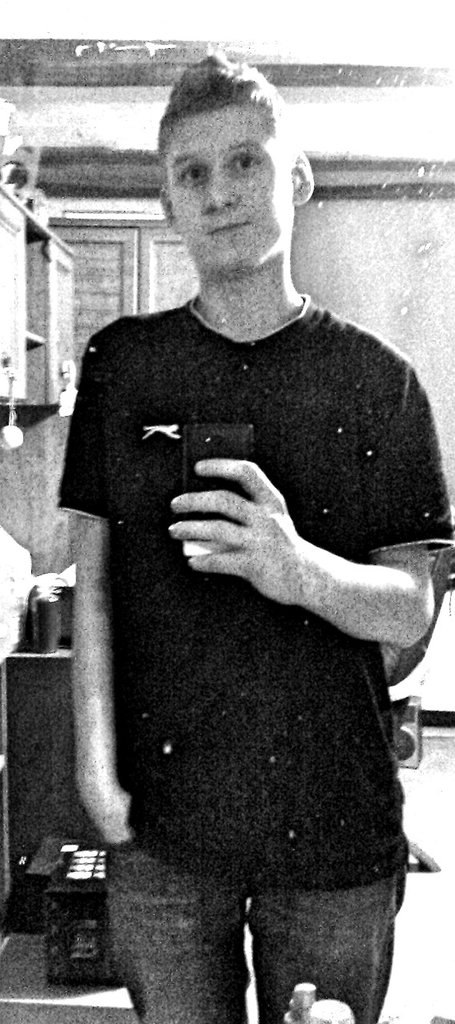Idealista .  ; x