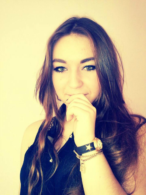 Wic si gupia dziwko pierdol.!