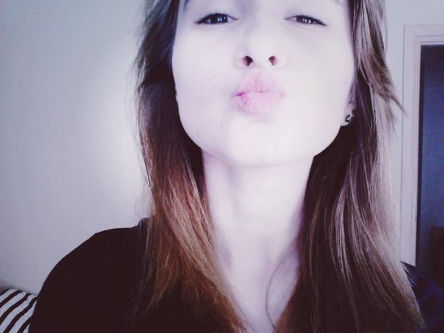 KISSES:* 