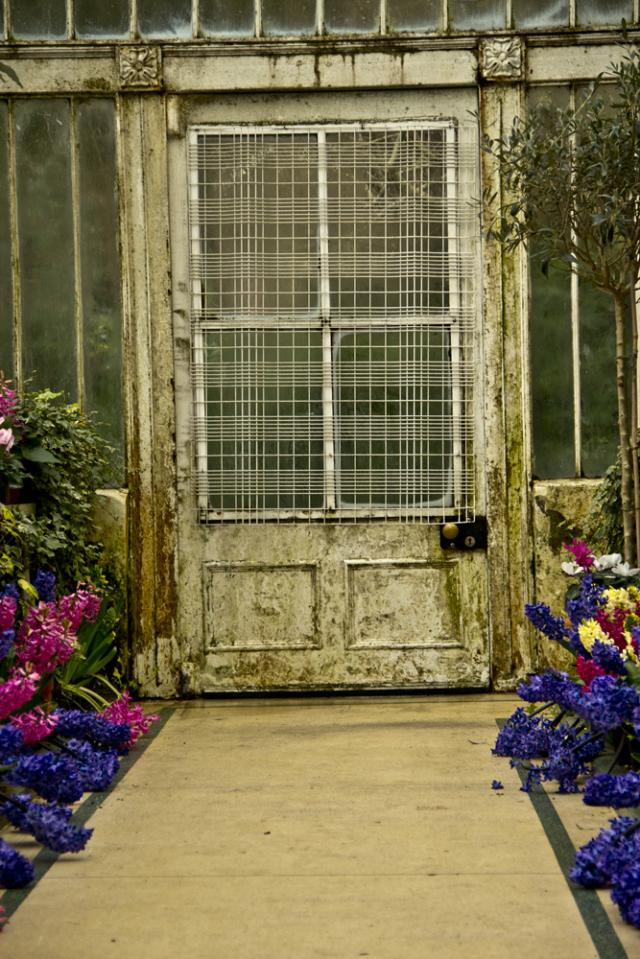 The door to the secret garden