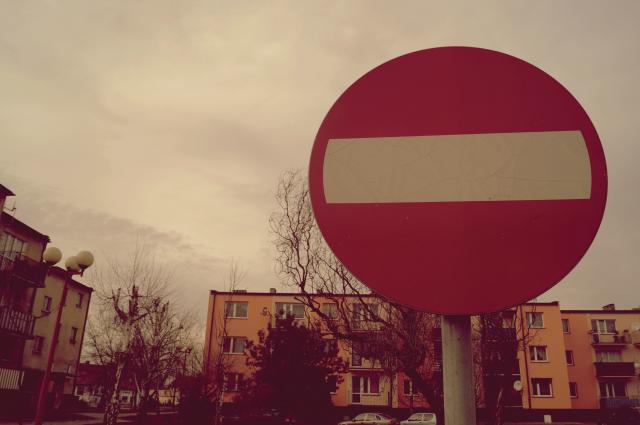 STOP