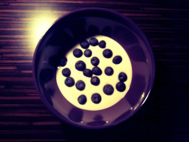 Jogurt i borwki :*