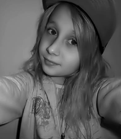 szaroo ;(