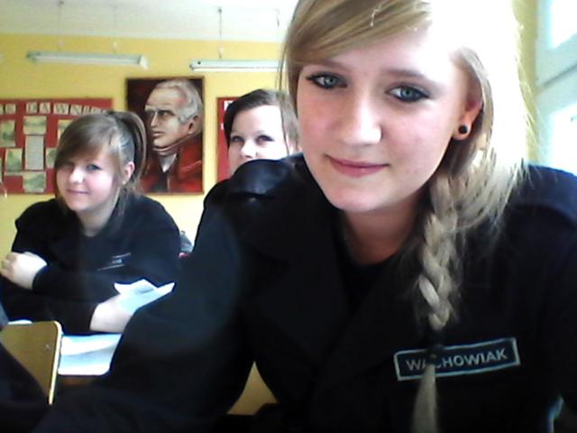 Takie lekcje nudneeeee.! ; ))