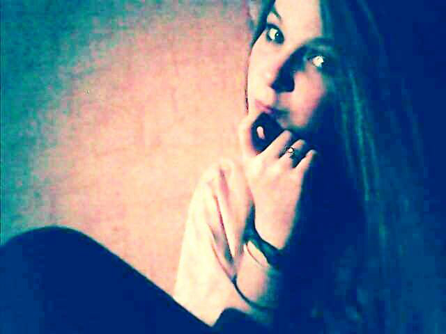 Omomomom >_