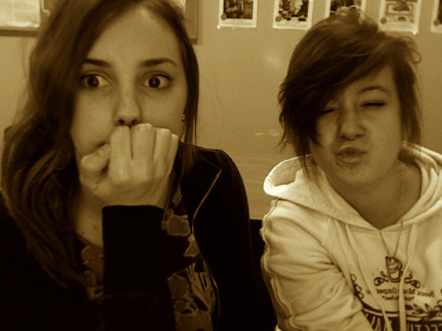 Ewelajn .;*