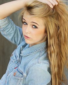 Acacia *o*