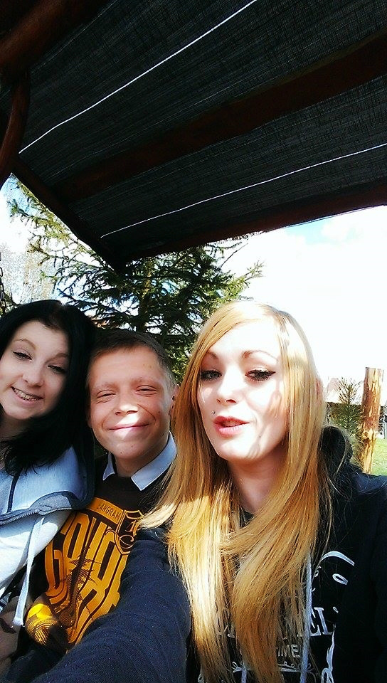 chujowo :)