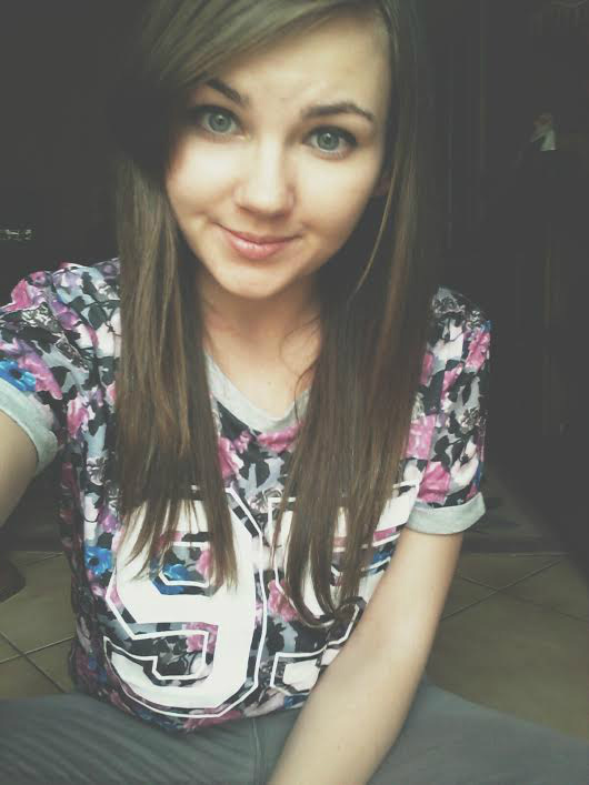 brokenhearted girl