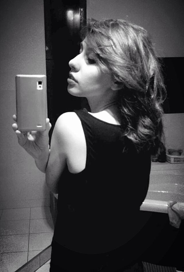 I just wanna stay.. 