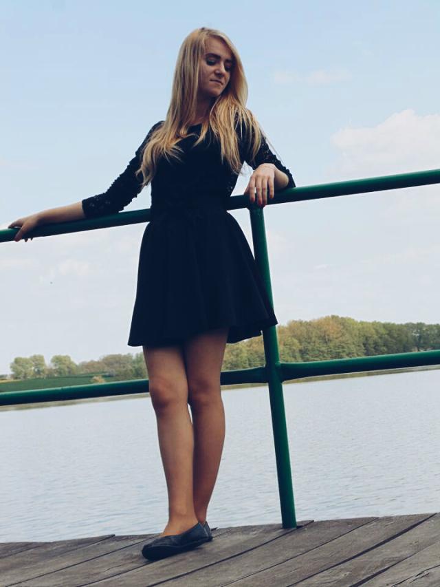 jesttaksamotylkomozetrochesmutno