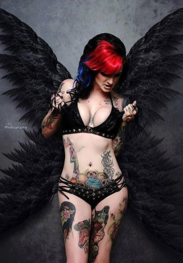 Wpis piercingandtattos