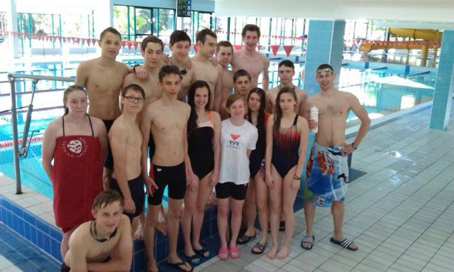 Grupowe :**