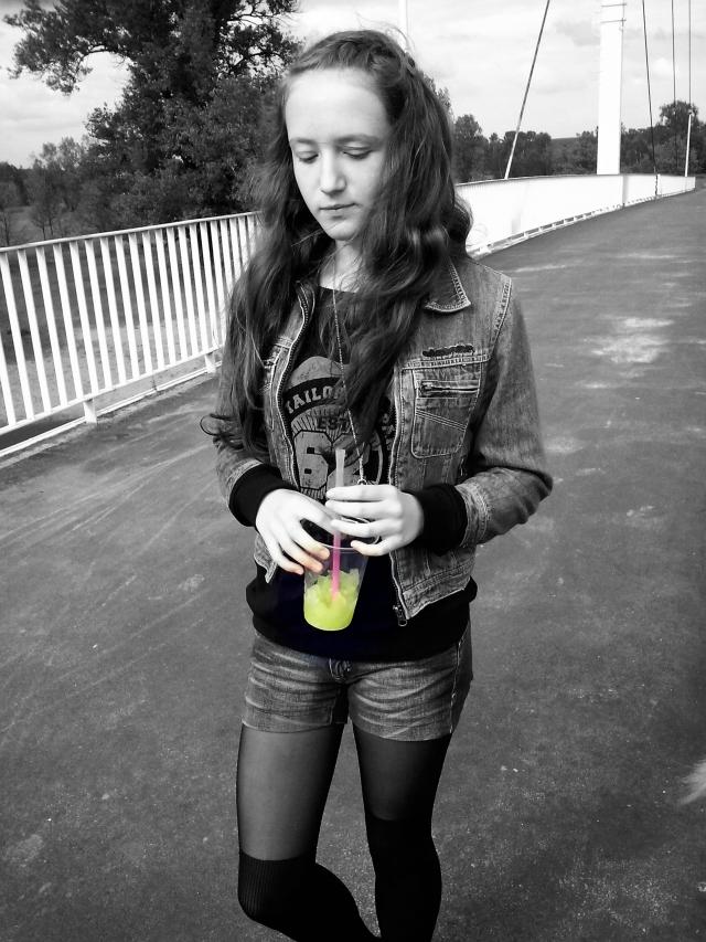 FLEUR REBELLE.