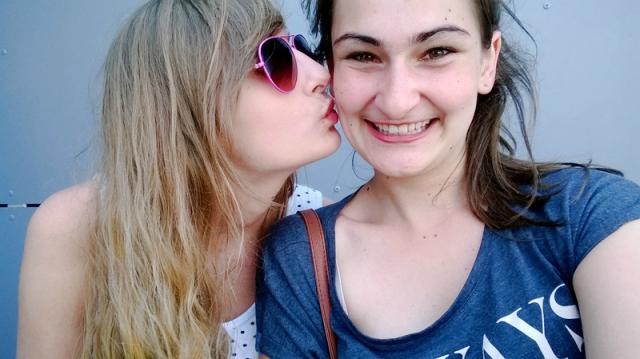 :*