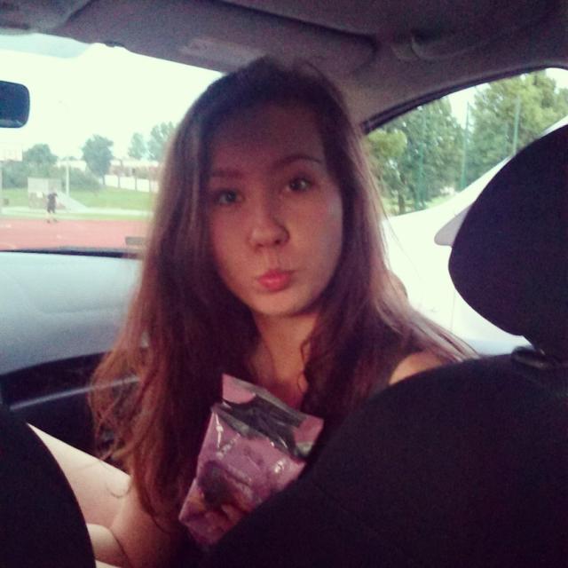 :3