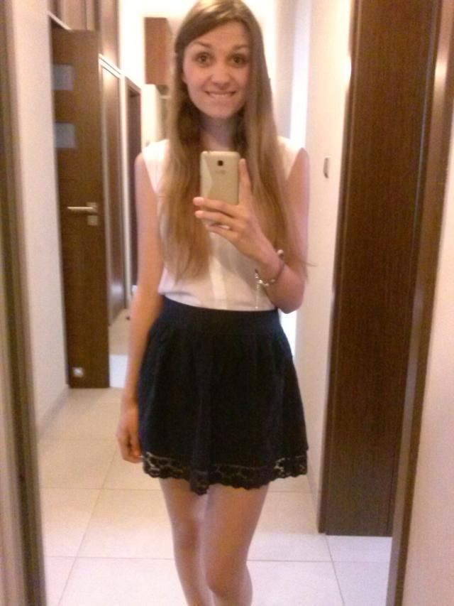 :3