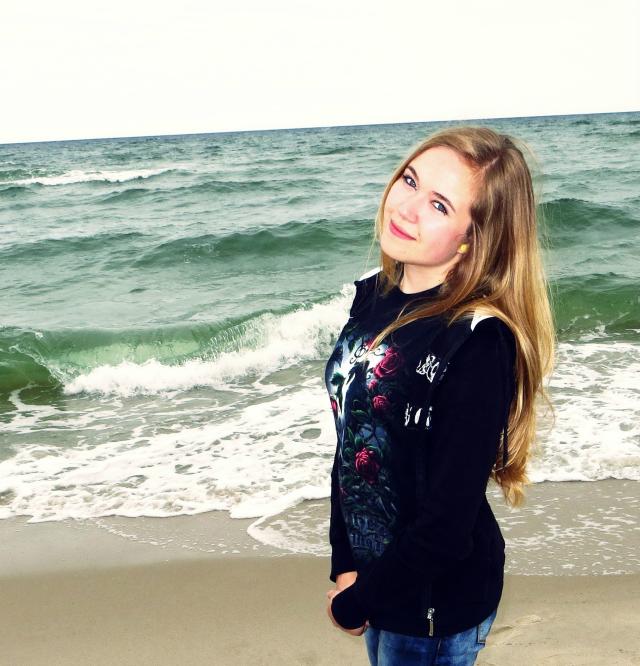 Irreformable ;*