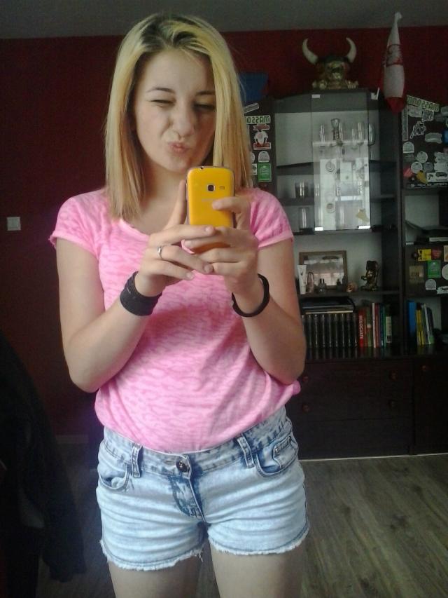 selfieselfieselfie