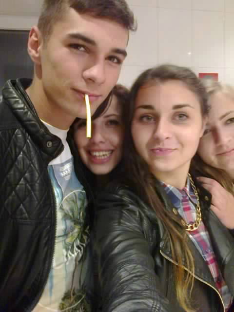 kiss
