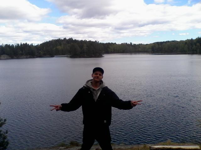 aaah ta Norwegia, Larvik Zacny